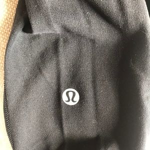 Lululemon Untight Tight in Black size 6